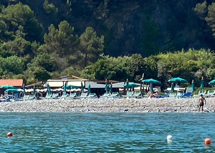 Sea View In Front Of The Sea Apartmán
